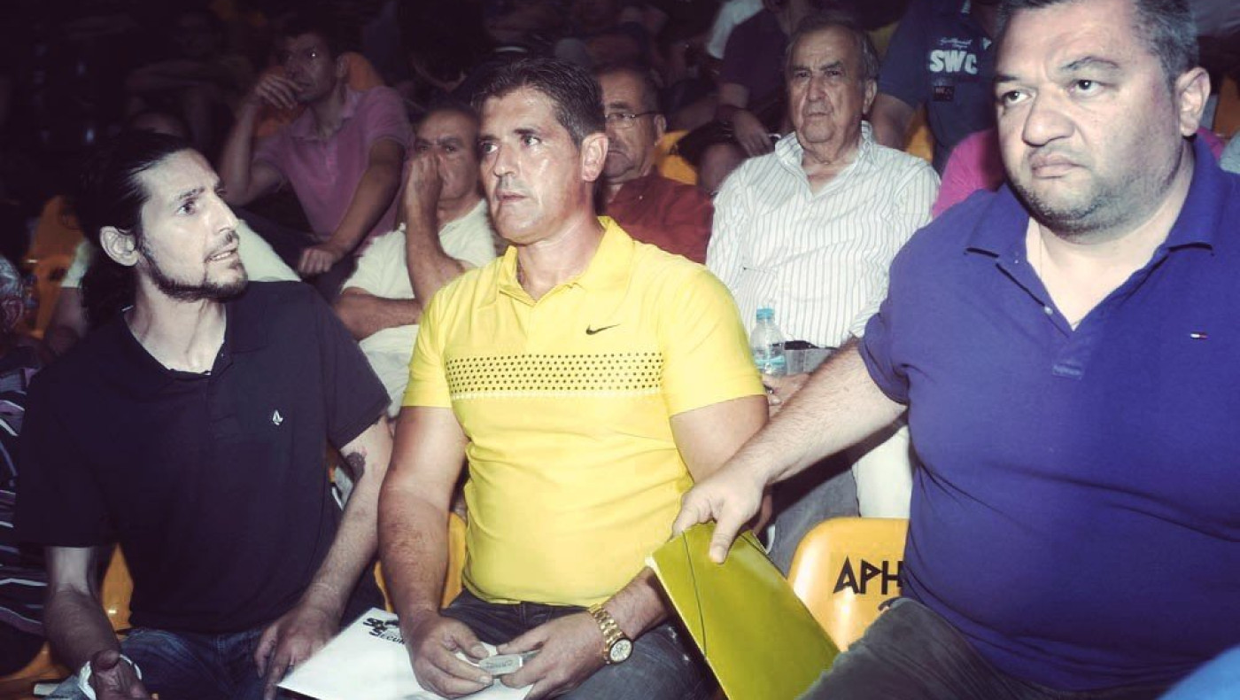 Βάζει «πλάτη» ο Γαλανός