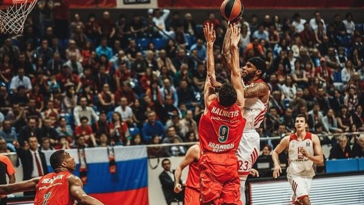 Στη Λοκομοτίβ Κουμπάν ο Ντιλέινι