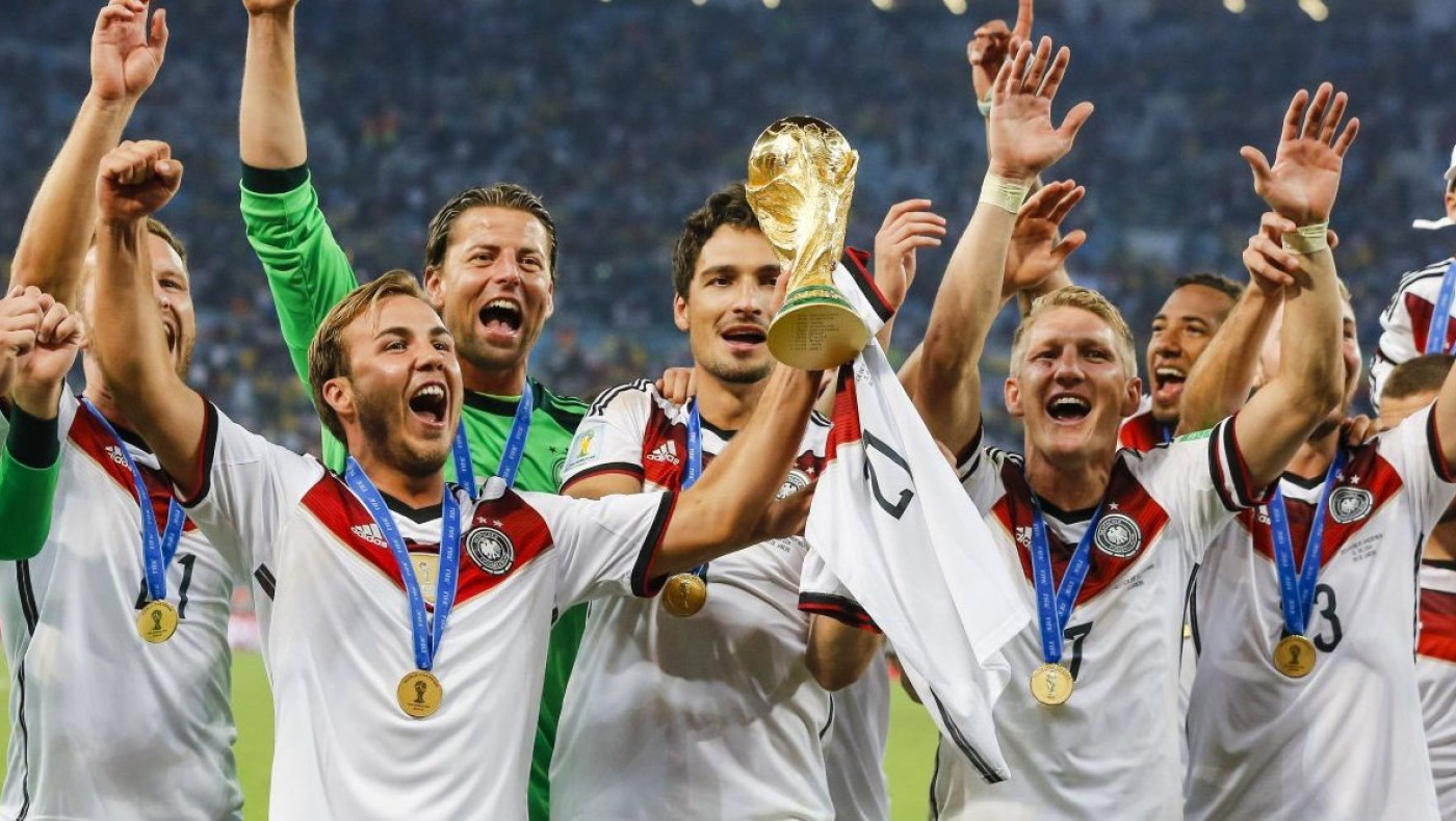 Έσπασαν το τρόπαιο του Μουντιάλ