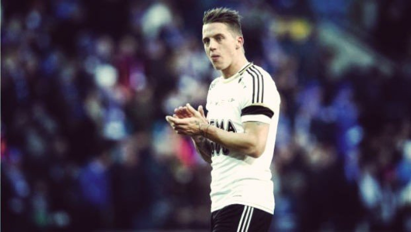 Υπέγραψε με Νίλσεν η Εβιάν