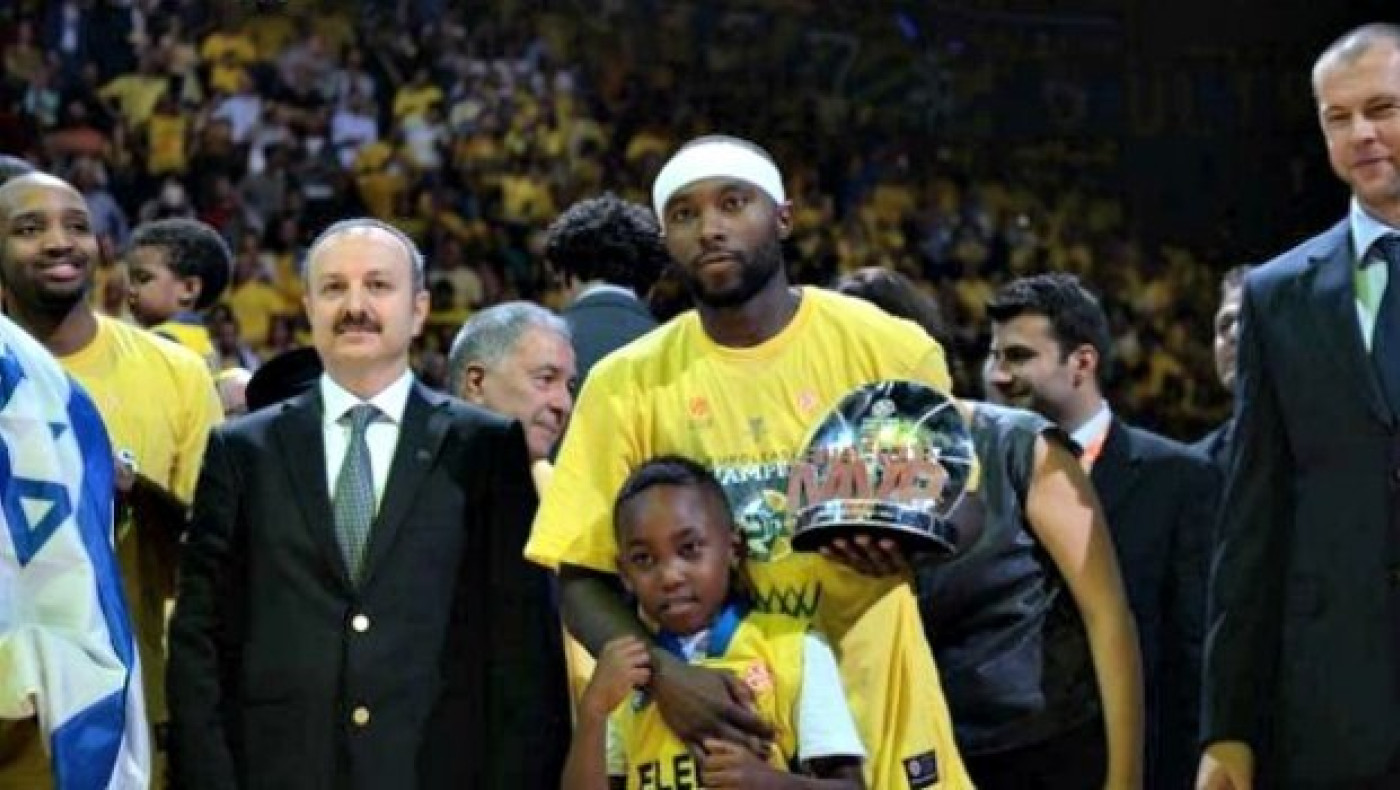 Στη Χίμκι ο Ράις