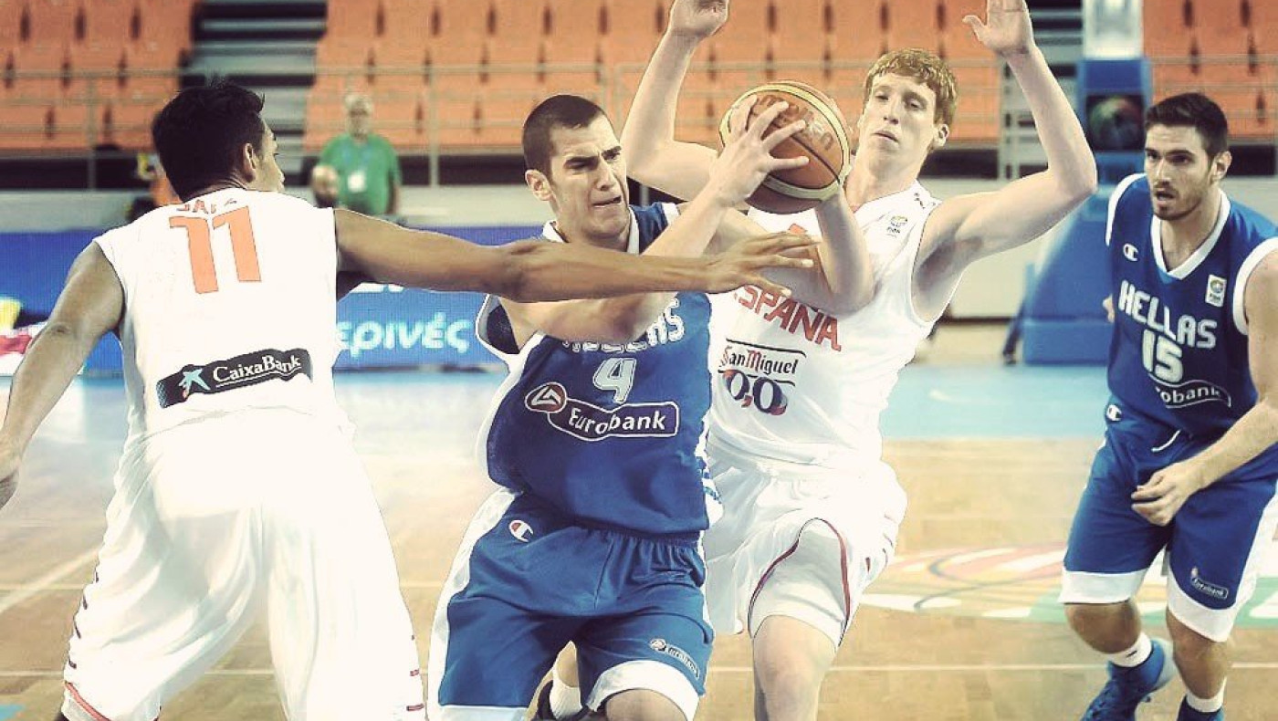 Περιμένουν το… δώρο οι Νέοι!