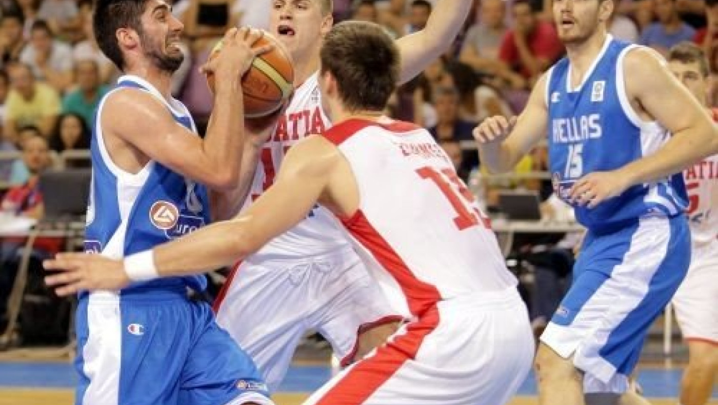 Λύγισαν οι Νέοι απέναντι στους Κροάτες