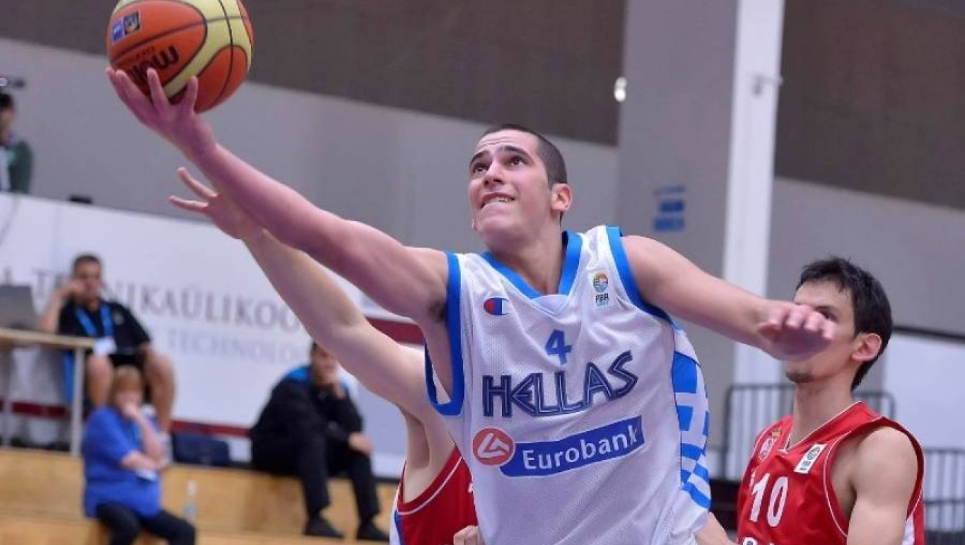 Μποχωρίδης: «Χαμηλά το κεφάλι!»