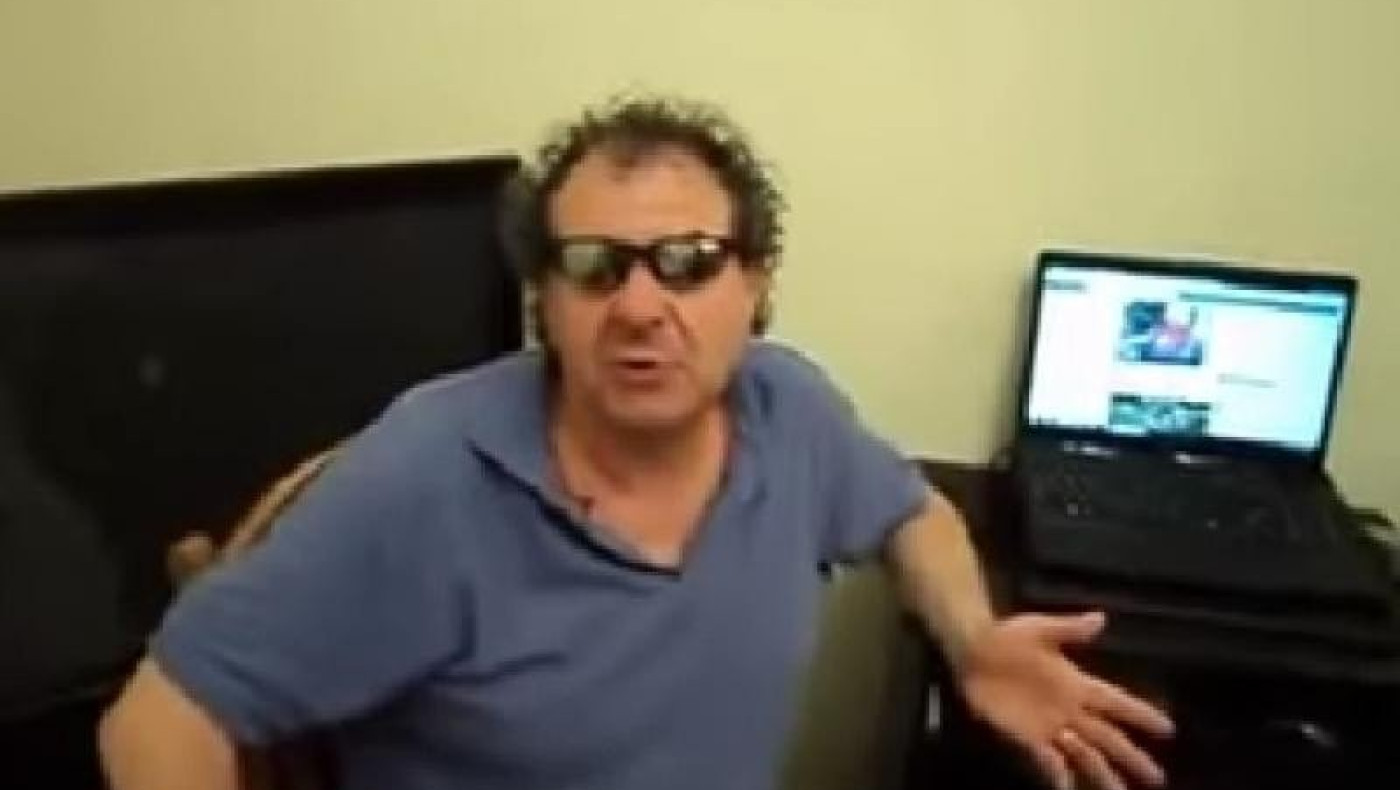 Ο Σερραίος serial killer φιδιών ξαναχτυπά  (ΒΙΝΤΕΟ)