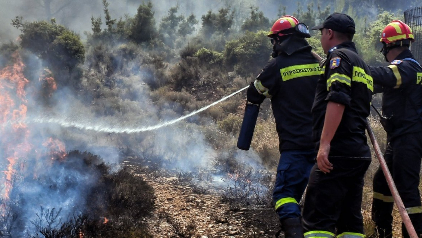 ΤΩΡΑ: Φωτιά στα Πετροκέρασα, σπεύδουν δυνάμεις