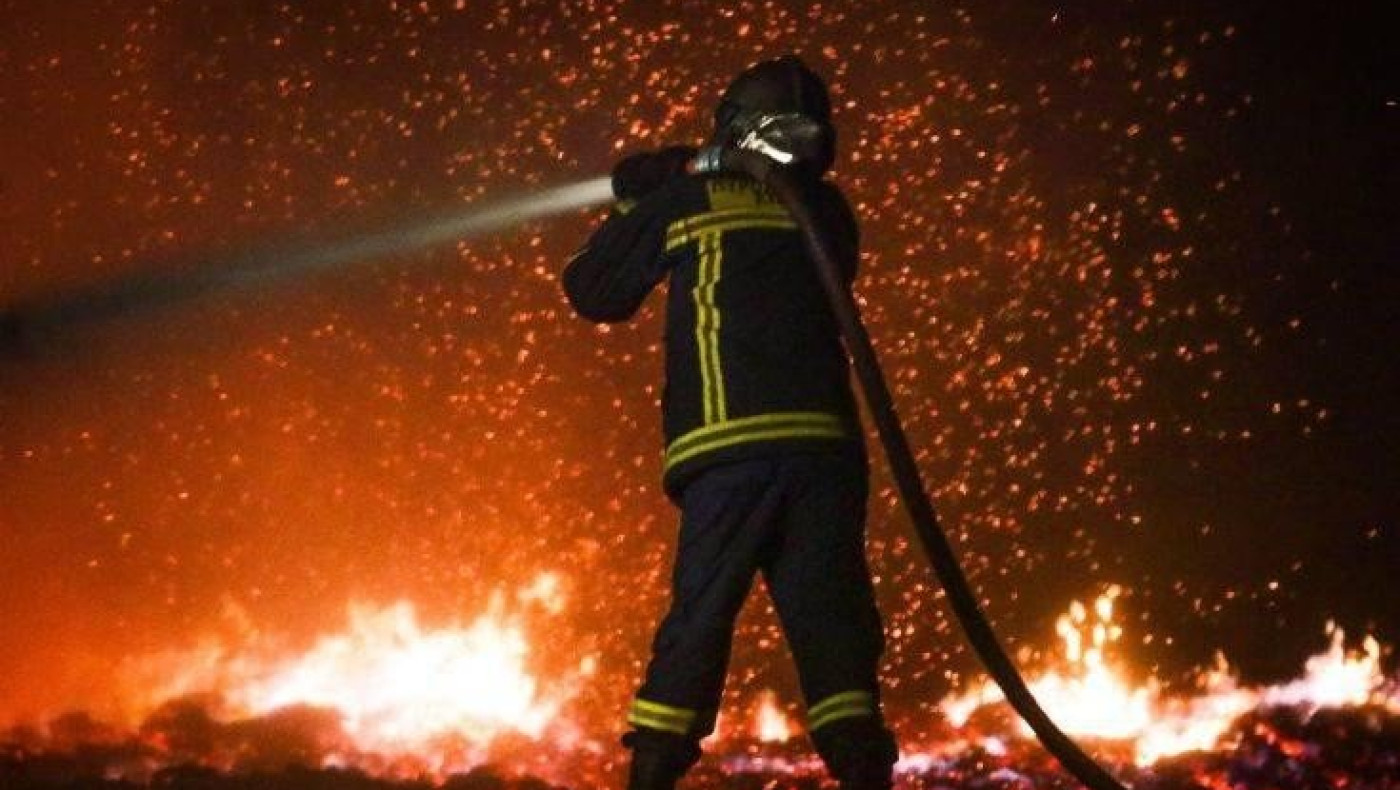 Στη διάθεση των πυροπλήκτων θέτει ο Αρχιεπίσκοπος τις δομές της Εκκλησίας