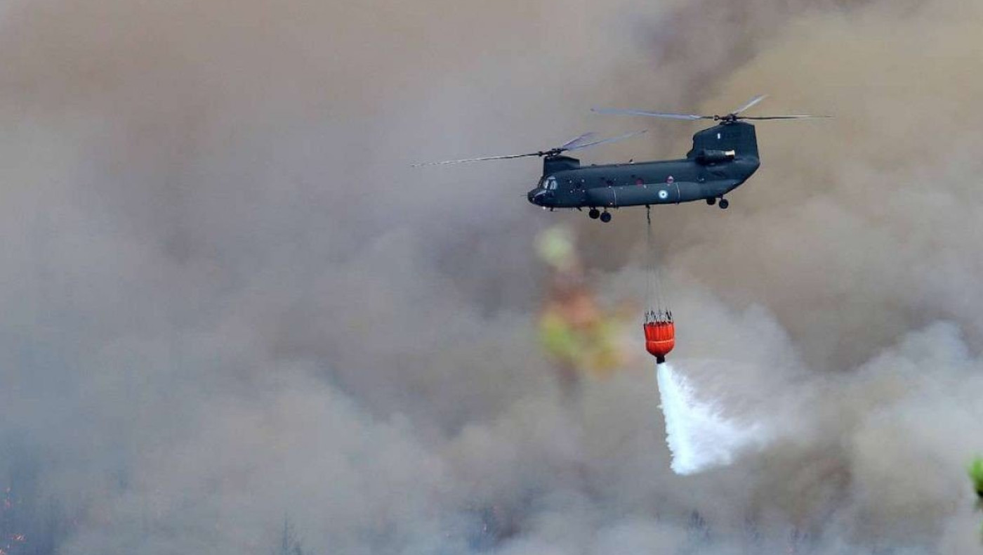 Παραιτήθηκε ο διοικητής της Αεροπορίας Στρατού λόγω της... αδράνειας των Σινούκ στις πυρκαγιές