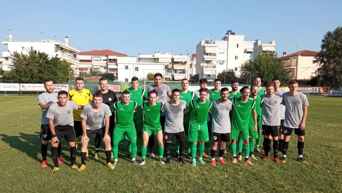 Καρέ η Βέροια, τριάρα η Δόξα Δράμας