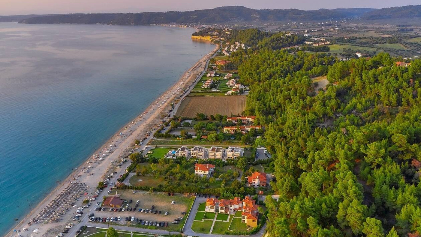 Χαλκιδική: Αρχίζει η αξιοποίηση της ακτής και του κάμπινγκ στο Ποσείδι