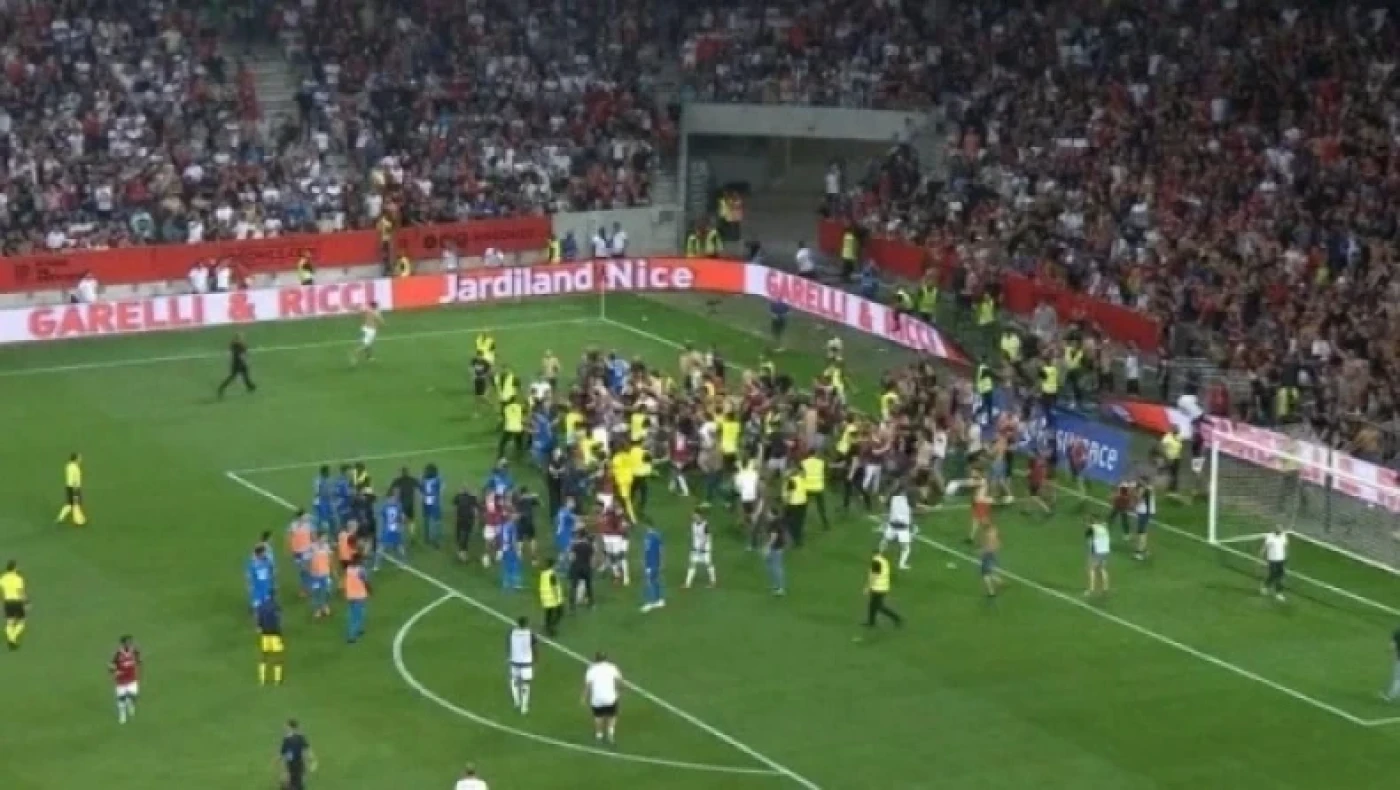 «Κλείνει» η νότια κερκίδα της Νις - Επανάληψη του ματς ζητά η Μαρσέιγ!