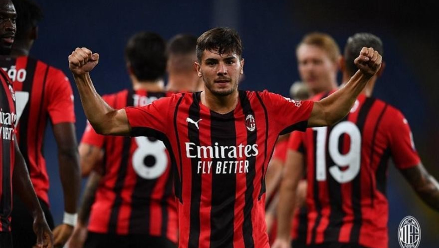 Άλωσε τη Γένοβα η Μίλαν