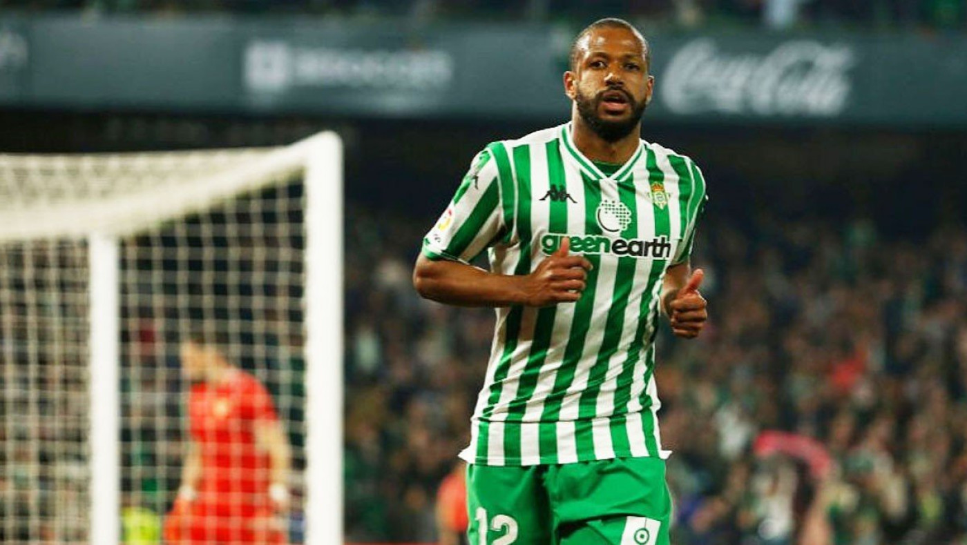 Άρης: Στο 90' για στόπερ -Τι... έταξε ο Καρυπίδης στο Μάντζιο