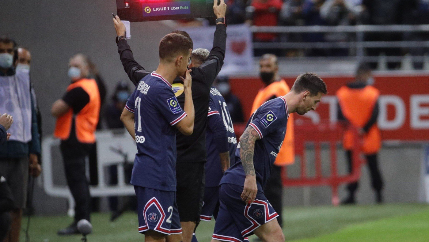 Πρώτη συμμετοχή Μέσι και αποθέωση