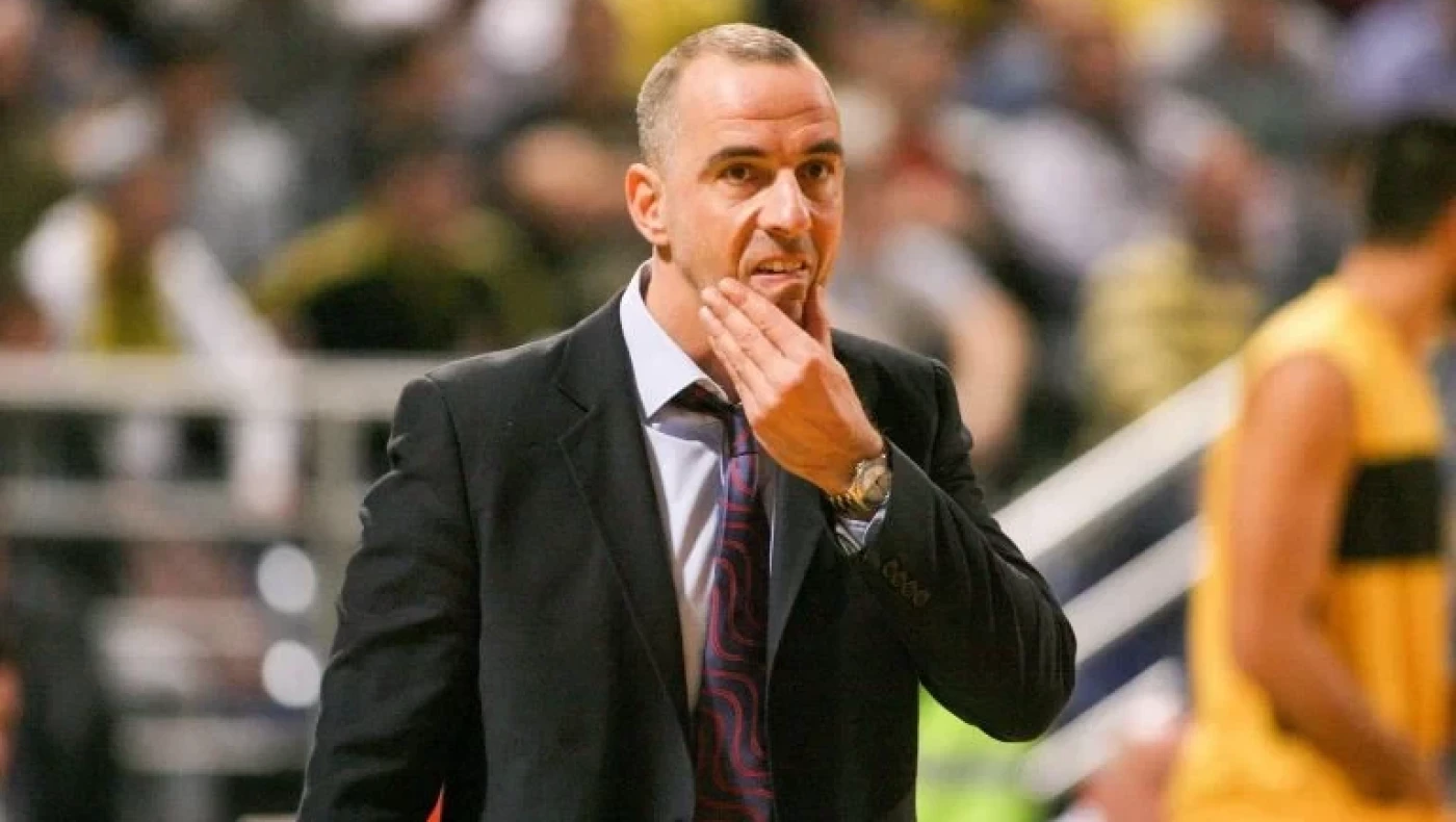 Περιστέρι: Τέλος συνεργασίας με τον Λιμνιάτη