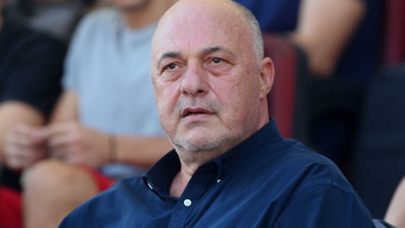 Βόλος: «Θερμό» επεισόδιο στο δημαρχείο με τον Μπέο – «Θα σας κάνω μαύρους στο ξύλο»