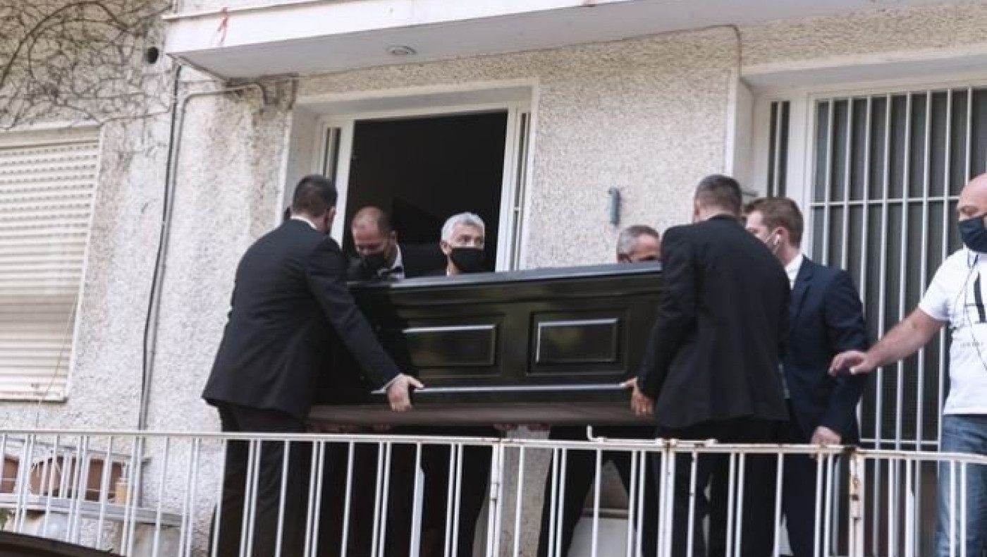 Μίκης Θεοδωράκης: Προσωρινή απαγόρευση οποιασδήποτε ενέργειας για ενταφιασμό