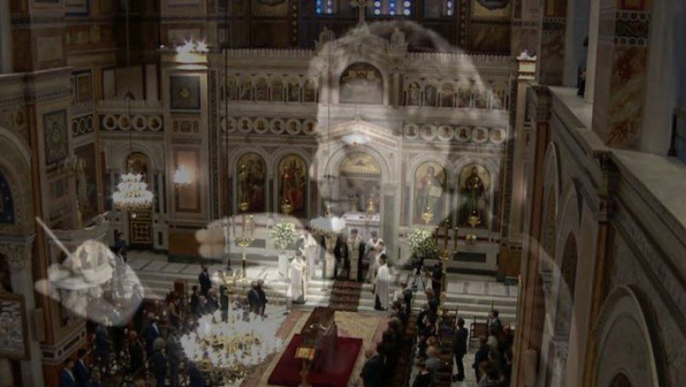 Συγκίνηση και ρίγος στην Μητρόπολη: Το «ύστατο χαίρε» στον Μίκη Θεοδωράκη