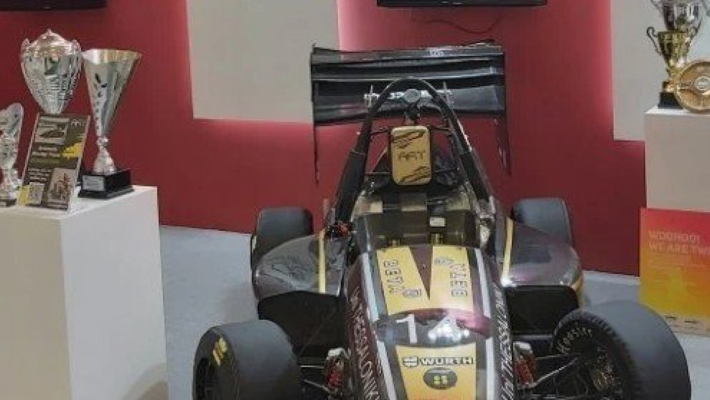 ΔΕΘ: Ομάδα κατασκευής νανοδορυφόρου, εφαρμογές για κινητά και μονοθέσια από το ΑΠΘ