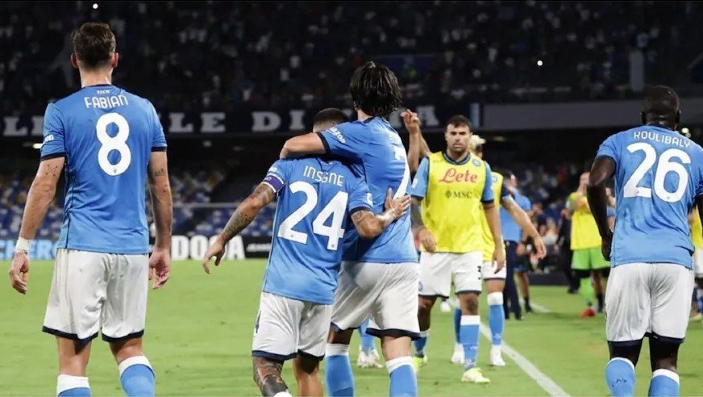 Ανατροπή και κορυφή η Νάπολι, «συννεφιά» στη Γιουβέντους