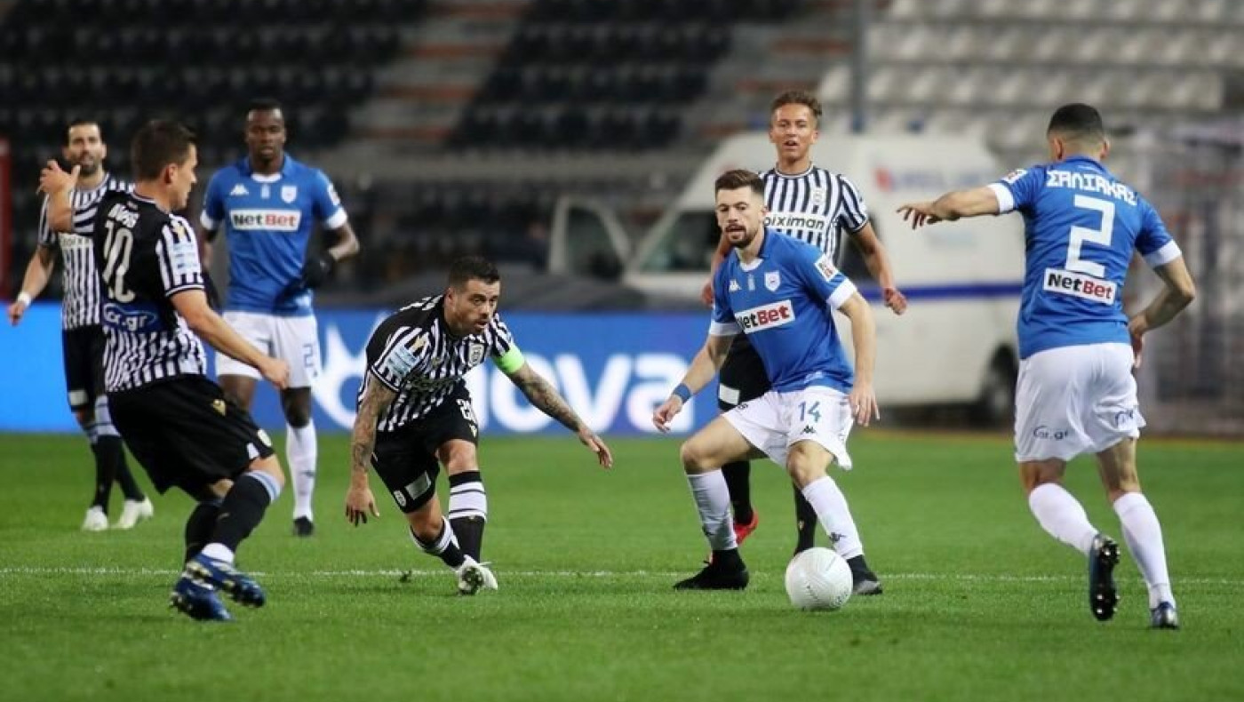 Αδιανόητη γκέλα ﻿ χωρίς ελαφρυντικά