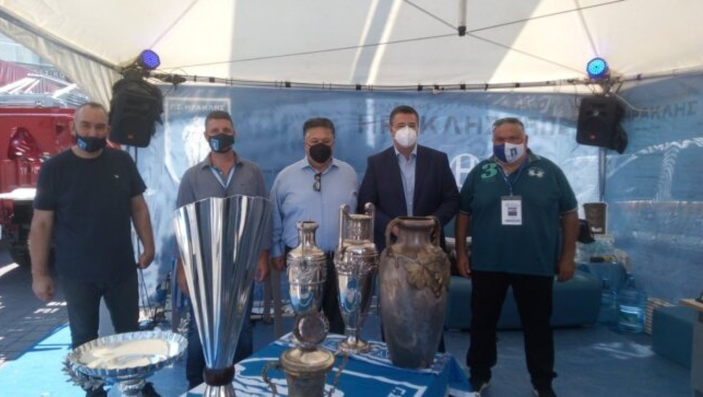 Στο περίπτερο του Ηρακλή στη ΔΕΘ και ο Τζιτζικώστας