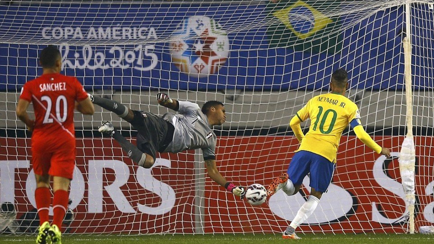 «Κιτρινίστηκε» για τον αφρό ο Νεϊμάρ (video)