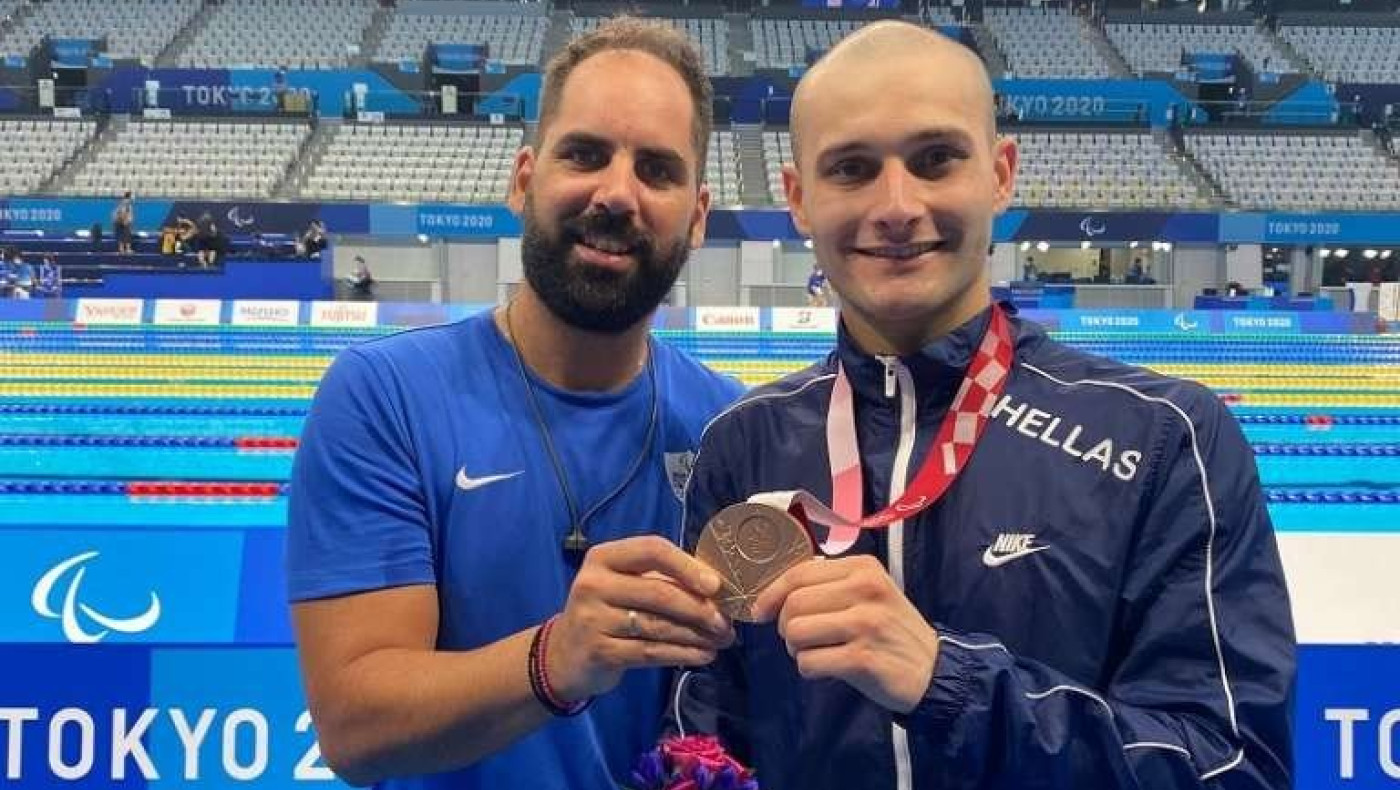 Μιχαλεντζάκης: «20 ώρες την ημέρα ήμασταν μέσα σε τέσσερις τοίχους»