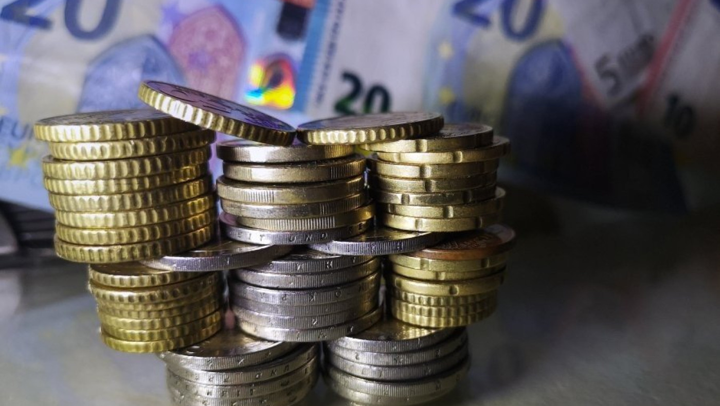 Ελάχιστο εγγυημένο εισόδημα: Ποιοι δικαιούνται διπλή πληρωμή, πότε πληρώνονται