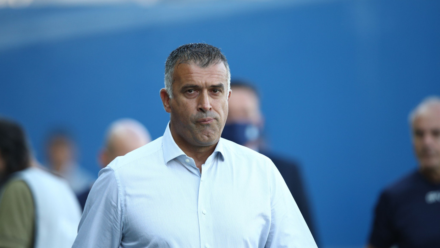 Aποχώρηση του Αναστασίου πριν τη λήξη για ένα... πλάγιο