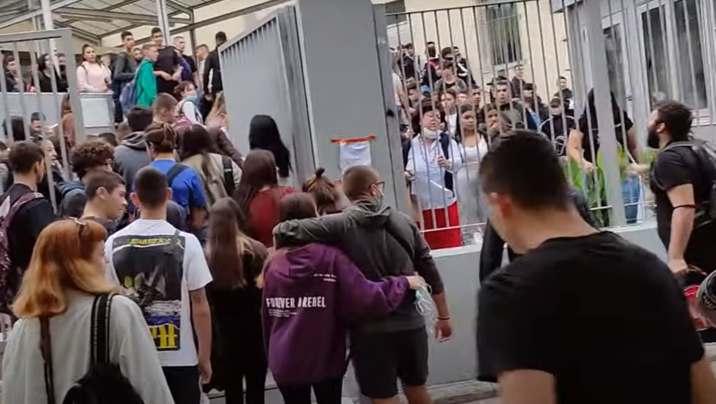 Βίντεο από το άγριο ξύλο στο ΕΠΑΛ Σταυρούπολης