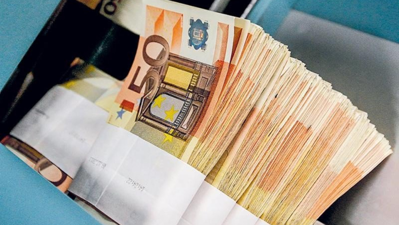 Eurostat: Μειώθηκε στο 166,5% του ΑΕΠ το δημόσιο χρέος στην Ελλάδα