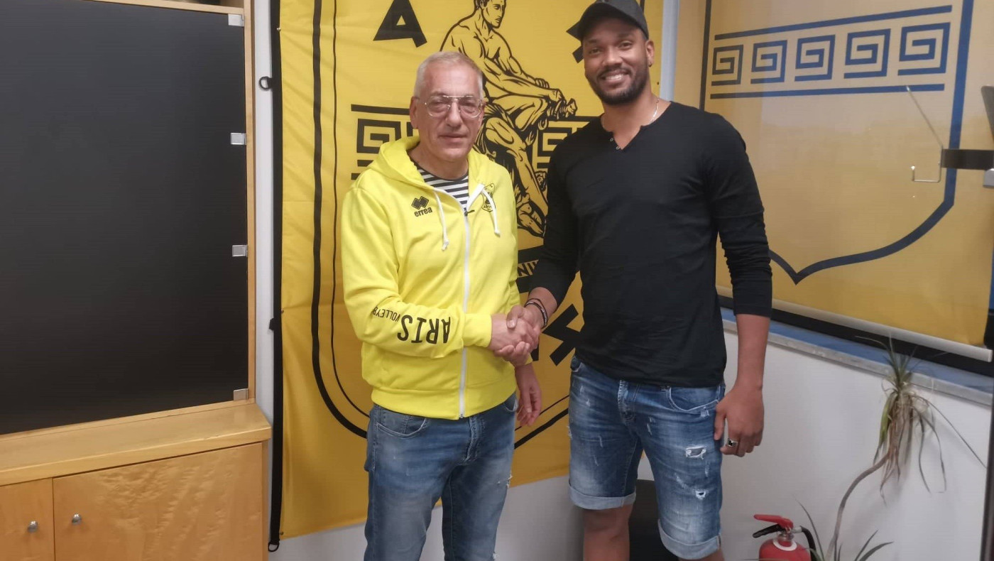 Βόλεϊ Ανδρών: Ο Ντάριελ Άλμπο στον Άρη