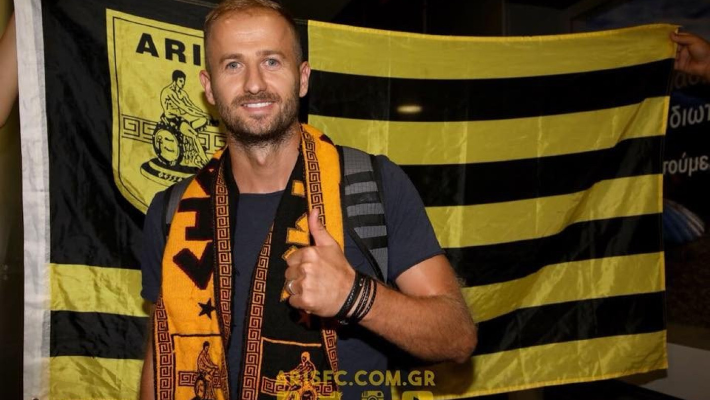 Μπάσα: «Τίτλοι τέλους» στην καριέρα του!