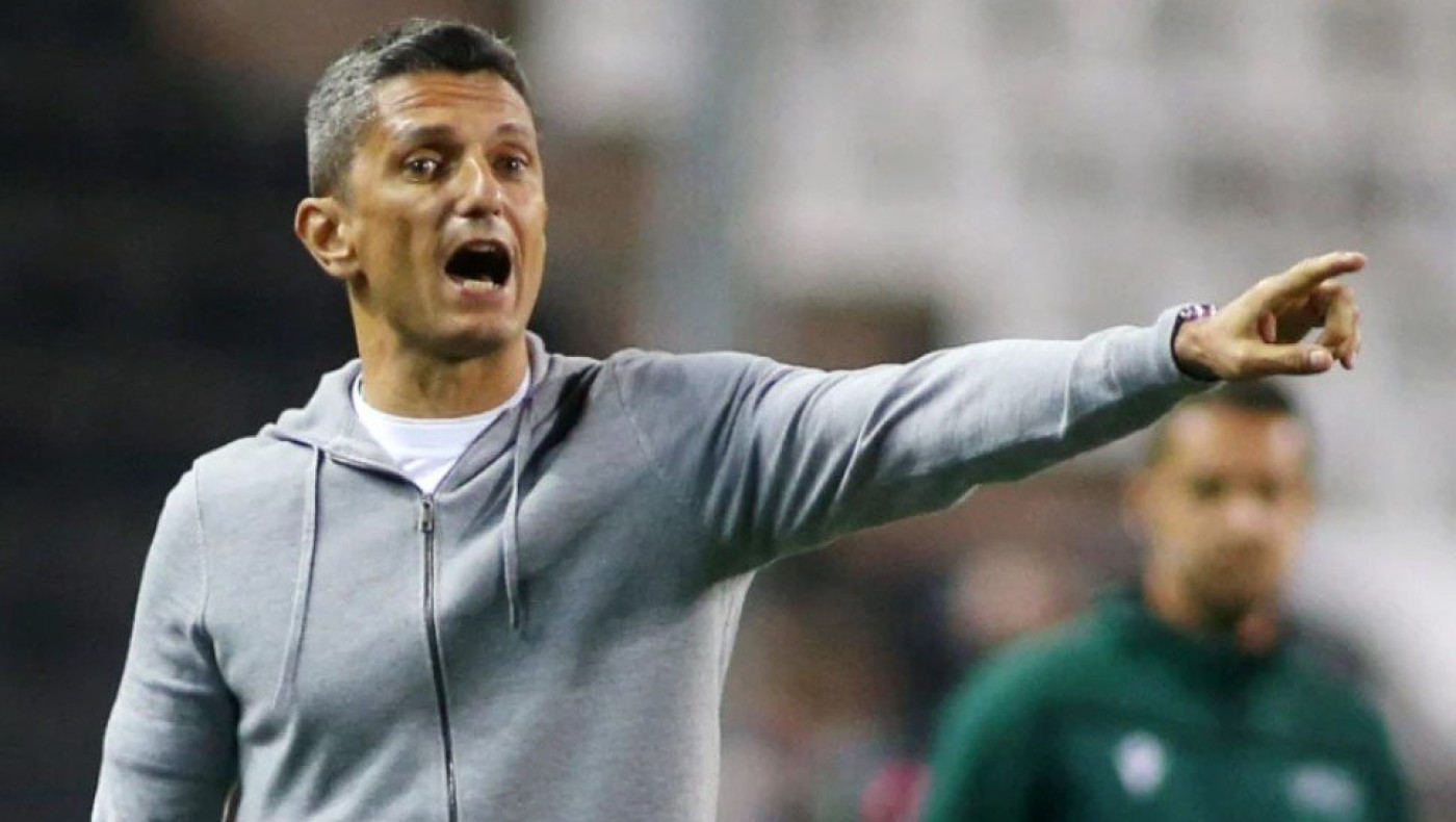 Ο ξεγραμμένος των προβλέψεων ΠΑΟΚ είναι ένα βαθμό πίσω από τον πρωτοπόρο