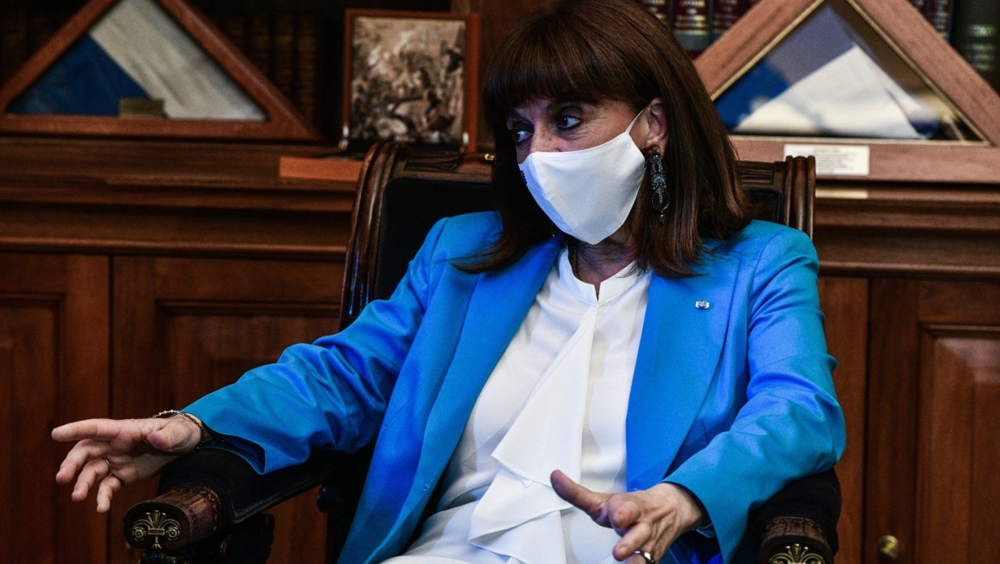 Με ποιον απόλαυσε μεζέδες της Θεσσαλονίκης η Π.τ.Δ Κατερίνα Σακελλαροπούλου