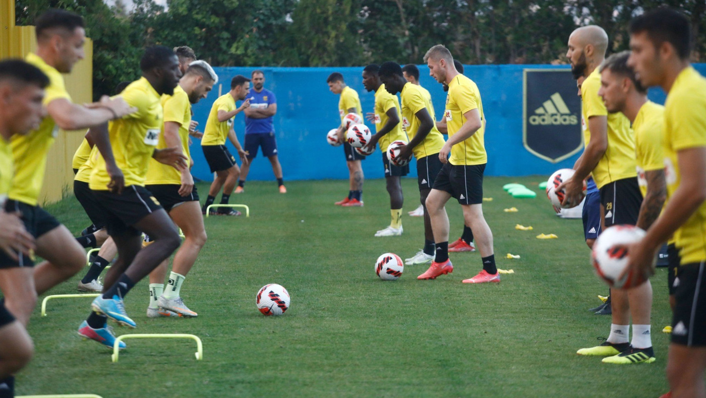 Αρης: Μόνο ο Γκάμα ατομικό, τέσσερις επιστροφές στις προπονήσεις