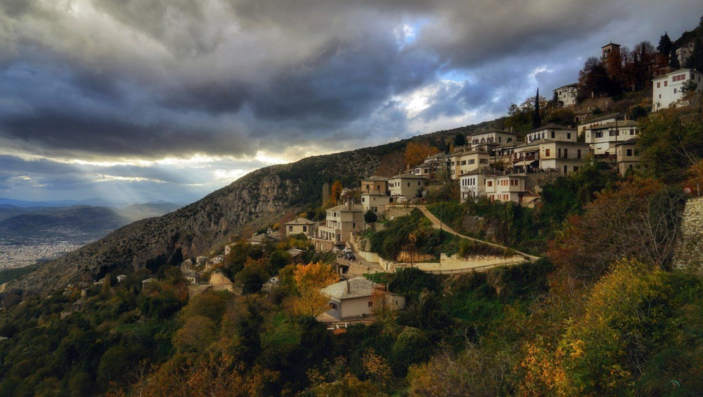 Η «Αθηνά» διέλυσε τα κάστανα σε Κίσσαβο και Πήλιο - Παρασύρθηκαν μέχρι τη θάλασσα