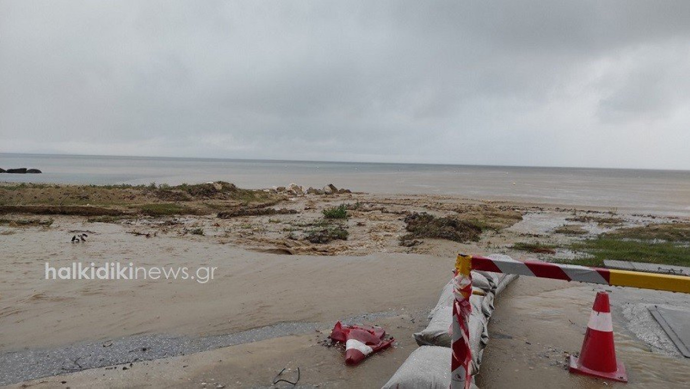 Κακοκαιρία: «Αρχίζουν να φουσκώνουν τα ρέματα σε Χαλκιδική και Πιερία»