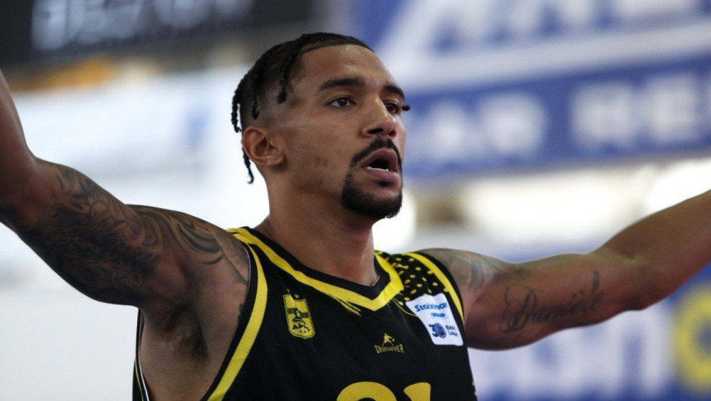 ΚΑΕ Άρης: Έντονη δυσαρέσκεια για τη βαθμολογία του Κορομηλά στον αγώνα με την ΑΕΚ