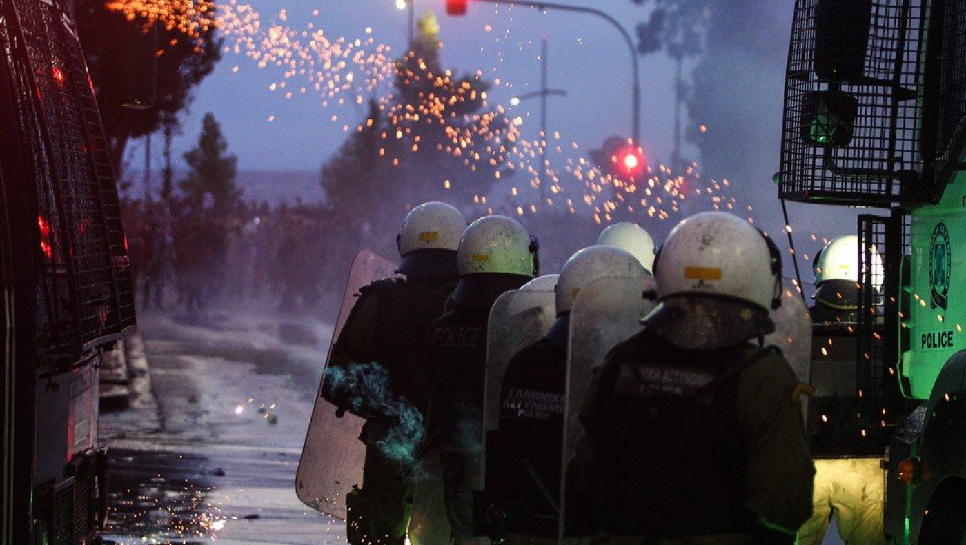 Θεσσαλονίκη: Σοβαρά επεισόδια και μολότοφ έξω από το τουρκικό προξενείο