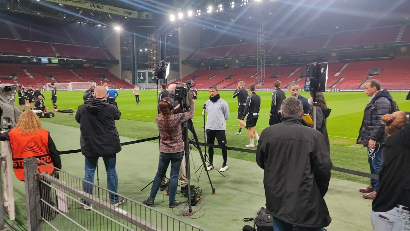 ﻿Η προπόνηση του ΠΑΟΚ στο Παρκεν Στάντιον: Το... χρονόμετρο και η γνωριμία με το επιβλητικό στάδιο