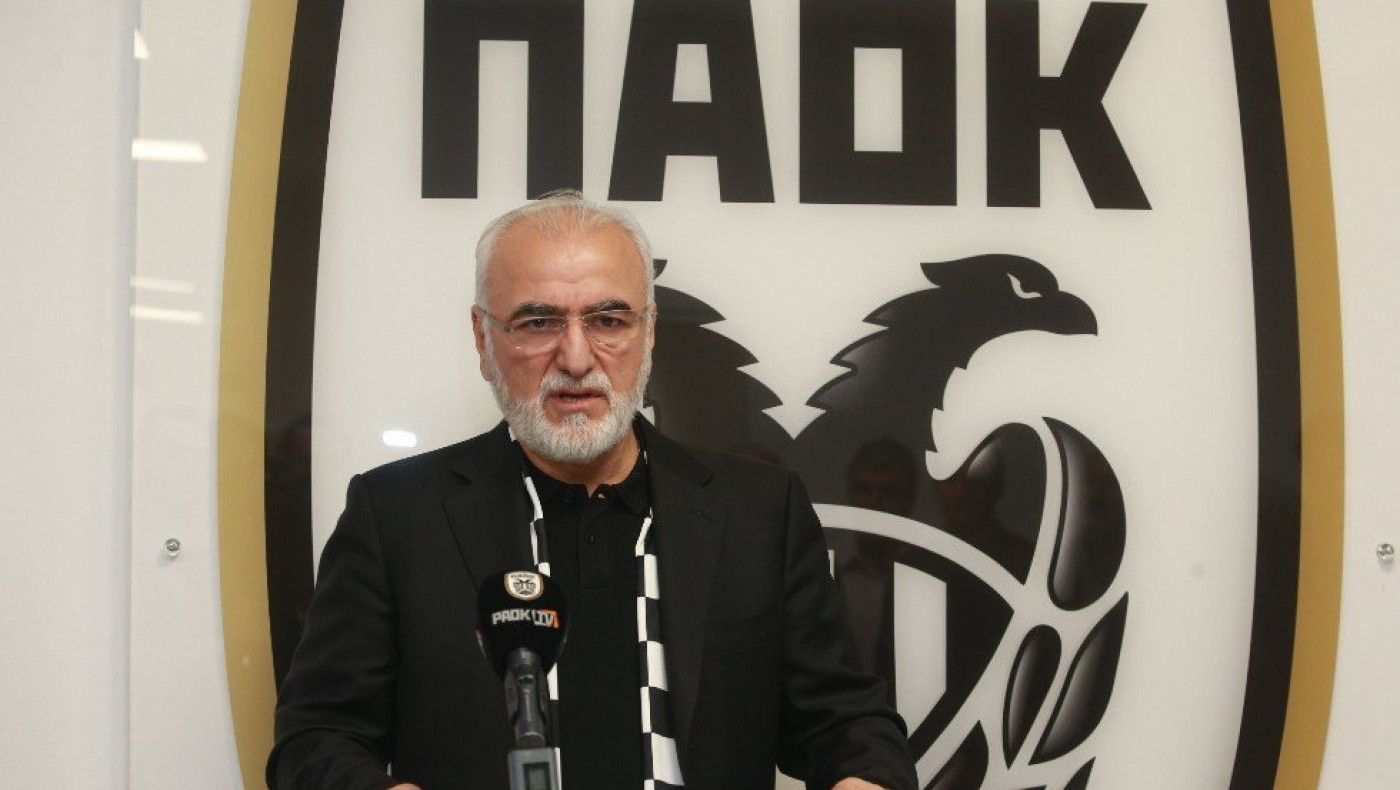 «Πενθούμε για τον μεγάλο Ελληνα» - Το μήνυμα του Ιβάν Σαββίδη για τον Κάρολο Παπούλια