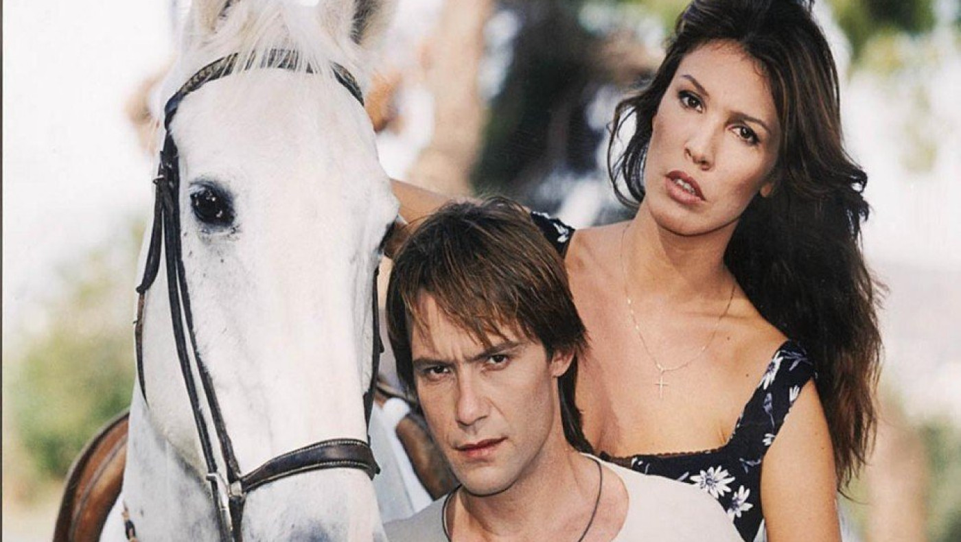 Βάνα Μπάρμπα: Υπήρξε ποτέ ζευγάρι με τον Στράτο Τζώρτζογλου;