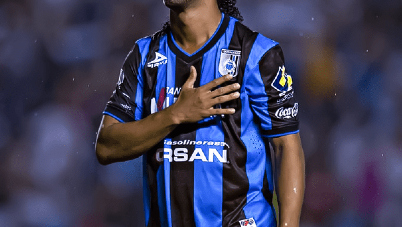 Θερμό αντίο από Ροναλντίνο στην Κερέταρο