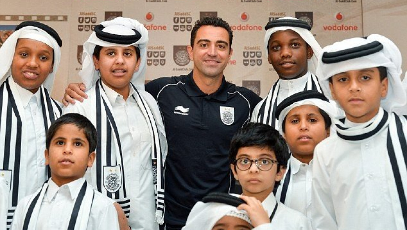 Ο Τσάβι, ο Μαραντόνα και οι άλλοι «μεγάλοι» που ντύθηκαν «Σεΐχηδες»