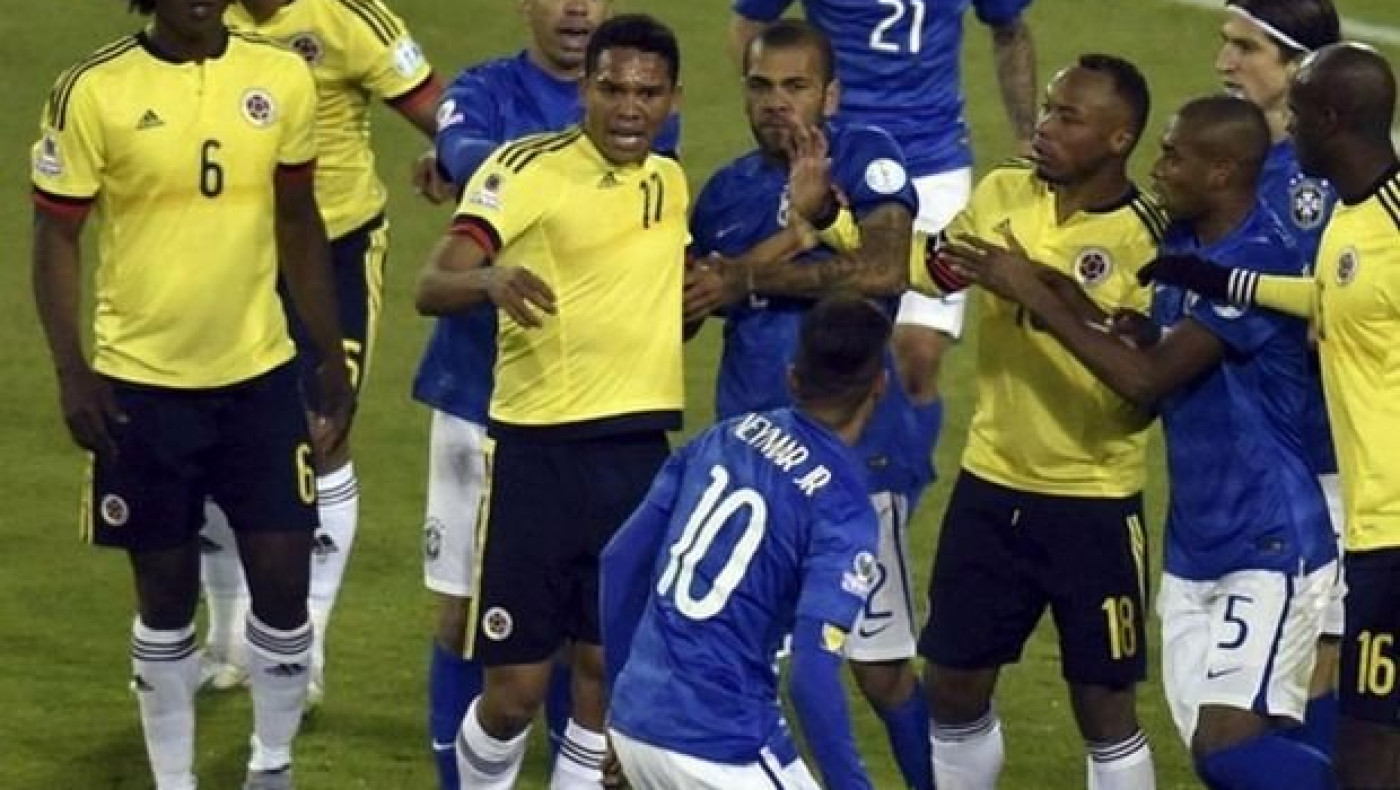 «Αν μπορούσα θα τον πλάκωνα με το... τακούνι μου» (video)