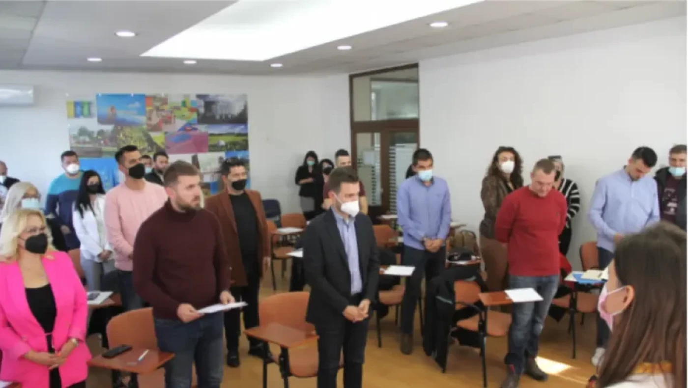 ΣΚΑΝΔΑΛΟ: Στη «Δημοκρατία της Μακεδονίας» ορκίζονται οι νέοι δήμαρχοι στα Σκόπια