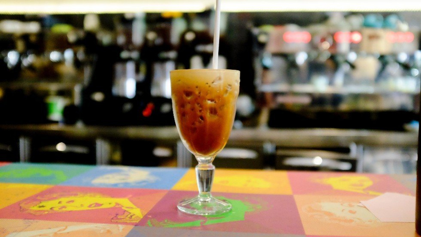 Θα πιείτε και δεύτερο καφέ; Δείτε τι θα συμβεί στην πίεση και στην καρδιά σας