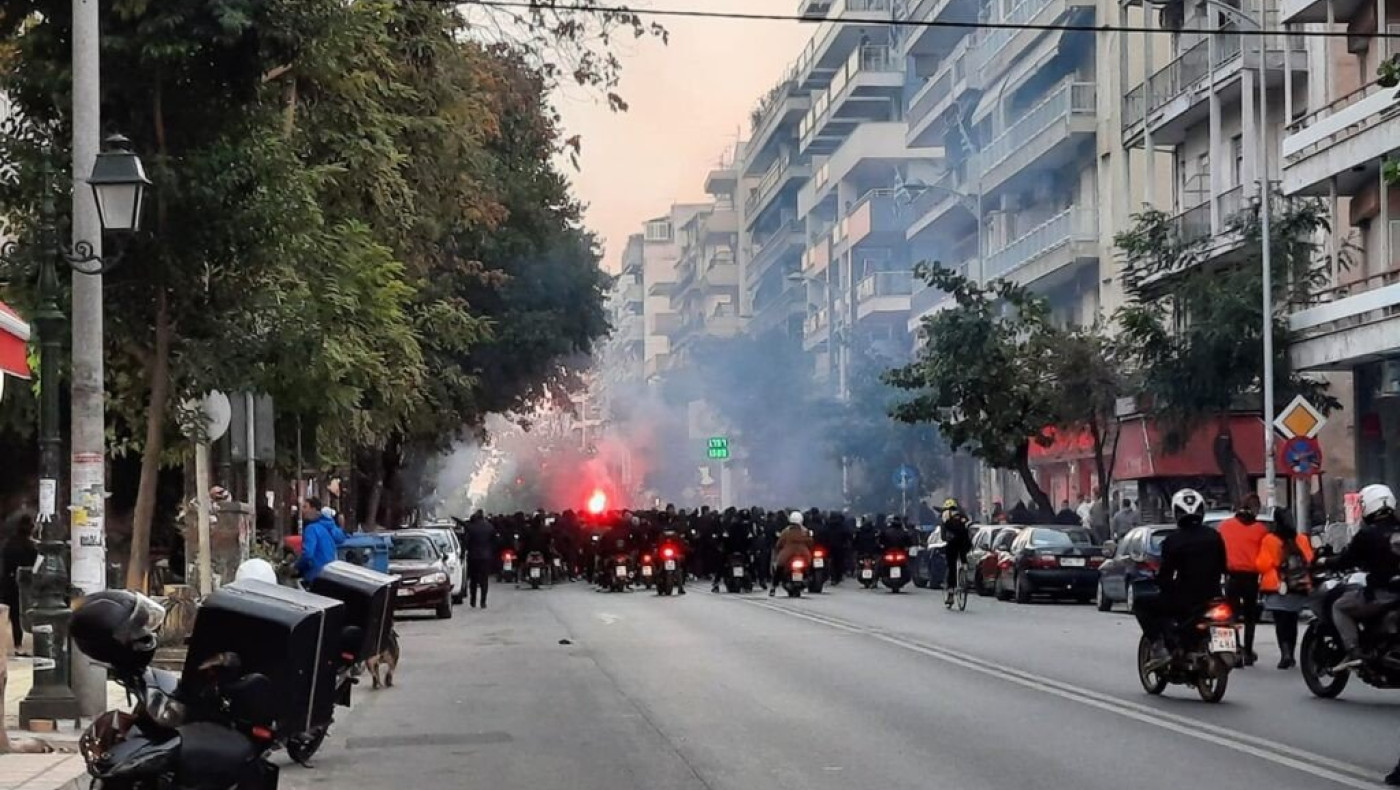 Διαμαρτυρία οπαδών του ΠΑΟΚ στο κέντρο της Θεσσαλονίκης